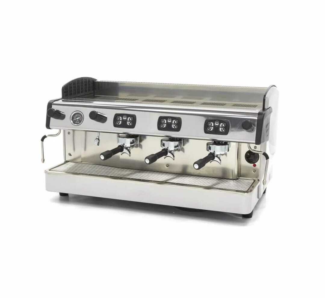 Máquina de café expresso grande - 3 pistões
